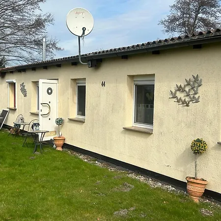 Ferienapartments Seeblick Dahmen *